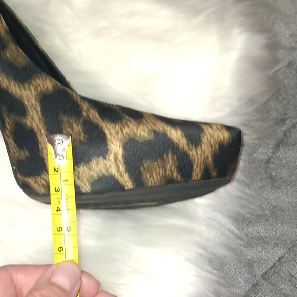 Leopard Print Stiletto Heels - Picture 8 of 9
